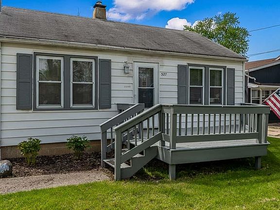 3rd image of 327 Wilson Ave