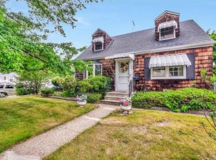 501 Lorraine Ave, Middlesex, NJ 08846