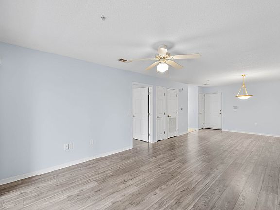 5th image of 4276 Calinda Ln APT 142