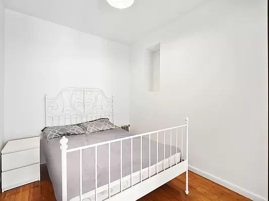 2nd image of 240 Mulberry St #12A