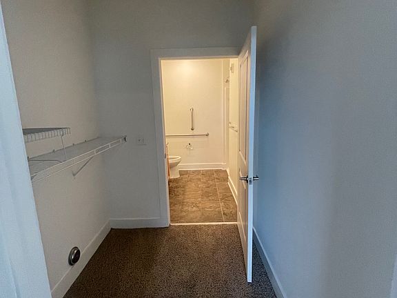 5th image of 1021 Carlisle Ave #114B