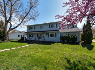 445 Laurel Dr, Berea, OH 44017