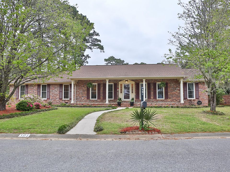 1st image of 501 Fairington Dr