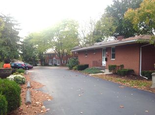 1587 Roxbury Rd, Columbus, OH 43212