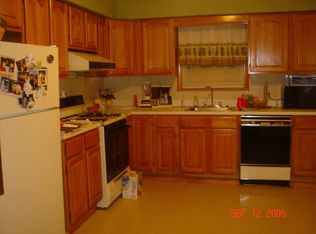 82 New York Ave, Newark, NJ 07105