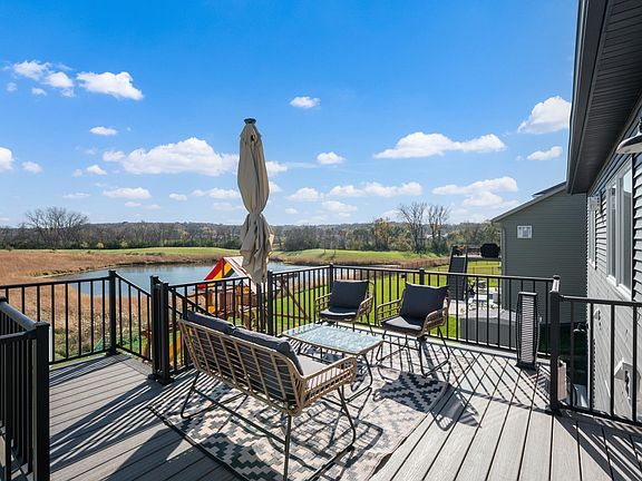 2nd image of 1962 Hadley Hills Dr NE