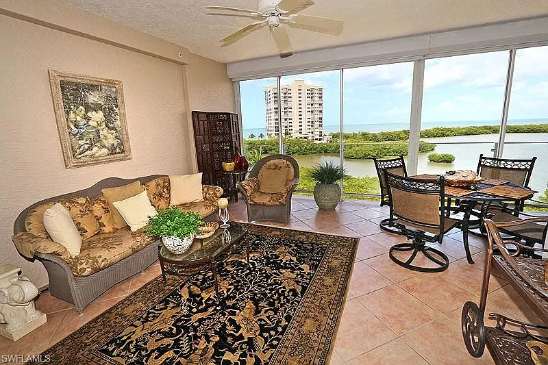 3 bed, 3.0 bath, 2535 sqft, $14,500 — Photo 1