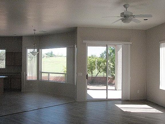4th image of 453 S Valle Escondido