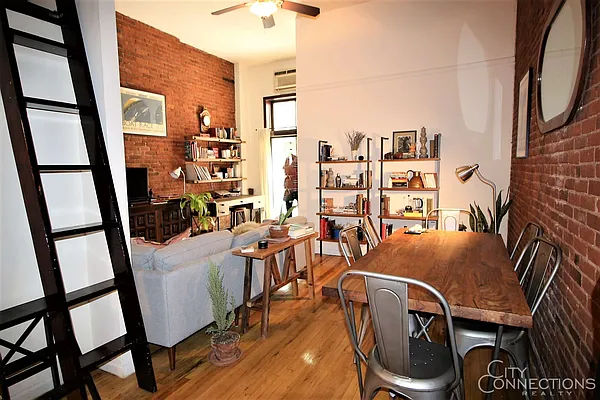 Rented by City Connections Realty | media 60