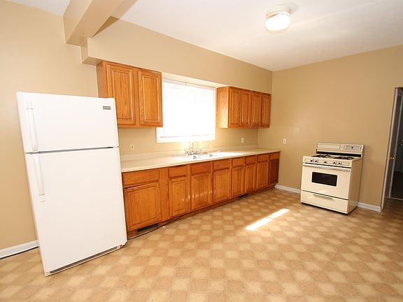 4th image of 2142 Palace Ave SW #1