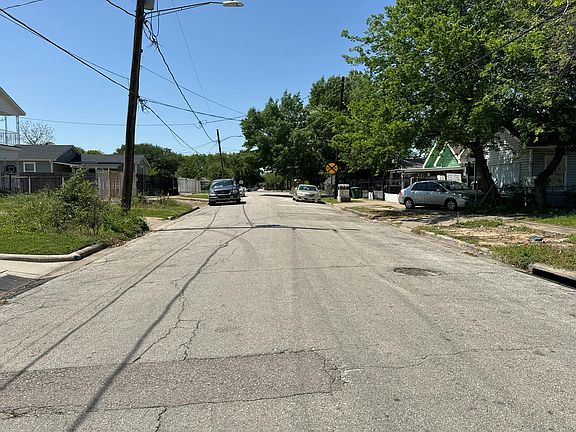 4th image of 7320 Avenue J