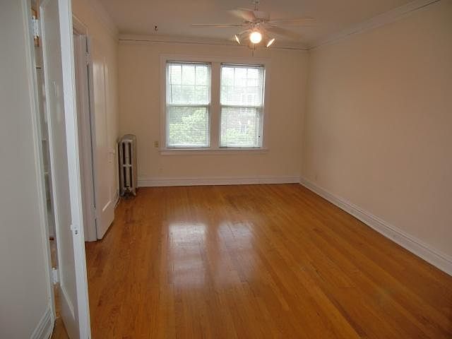 1st image of 7309 N Greenview Ave