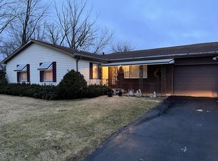 1015 S Vermillion St, Paxton, IL 60957