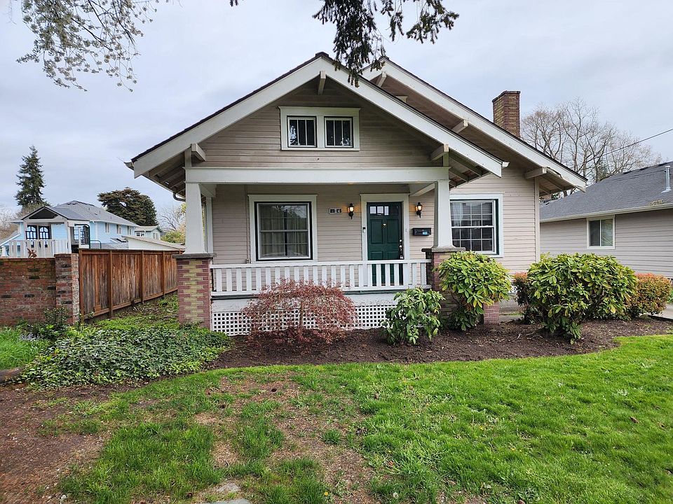 1st image of 609 5th Ave NW
