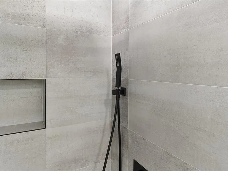 5400 Denver St NE — Photo 32