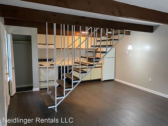 4th image of 405 Garden Dr
