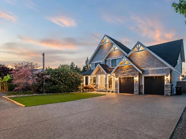 8973 Mackie St, Langley, BC V1M 3T3