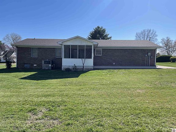 5th image of 105 Troon Dr