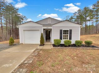 2204 Pinnacle View Dr, Kings Mountain, NC 28086