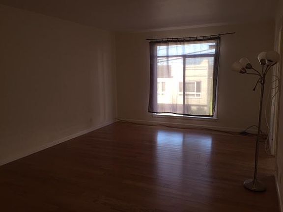 4th image of 462 Crocker Ave