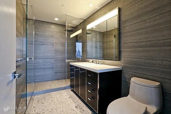 Rented by Kian Realty | media 15