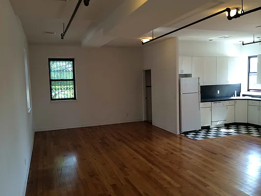 Rented by Francine Realty | media 17