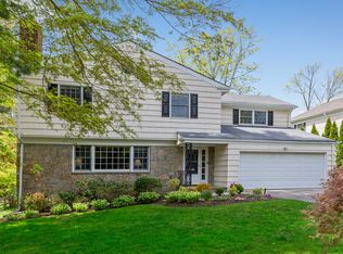 7 Oak Way, Scarsdale, NY 10583