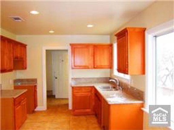 5th image of 15344 La Salos Dr