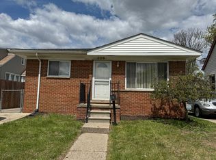 496 W Sonoma Ave, Hazel Park, MI 48030