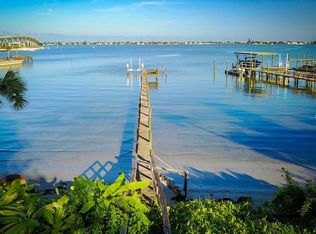 160 Bluff View Dr, Belleair Bluffs, FL 33770