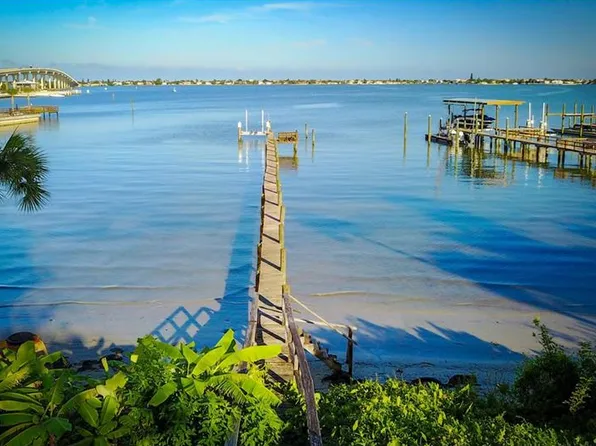 160 Bluff View Dr, Belleair Bluffs, FL 33770