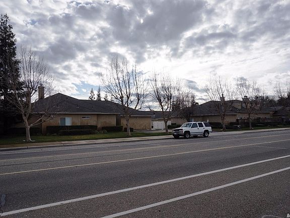4th image of 245 Arboles Way