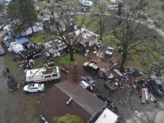 4th image of 1240 Morgan Hill Rd