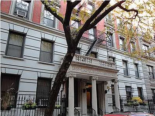 Sold by Ann Ferguson, LLC | media 21