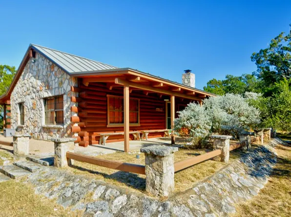 191 Coultress Rd, Kerrville, TX 78028