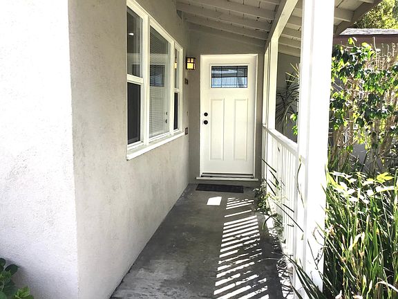 3rd image of 2131 Glenada Ave