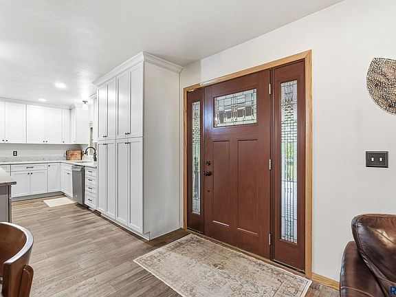 5th image of 4701 N Timberline Ave