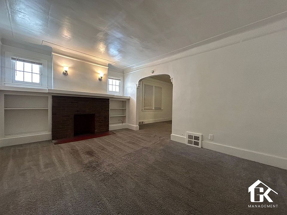 1st image of 2425 Clements St #2425