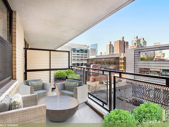 4th image of 141 Amsterdam Ave #5F