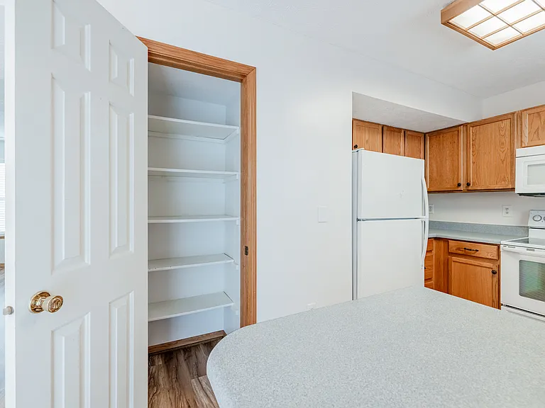 410 W Todd Cir — Photo 11