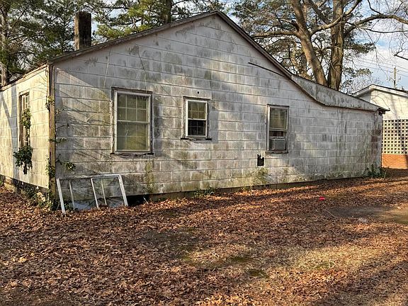 5th image of 3839 E Ash Street