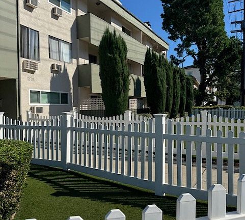 4th image of 4660 Cahuenga Blvd APT 203