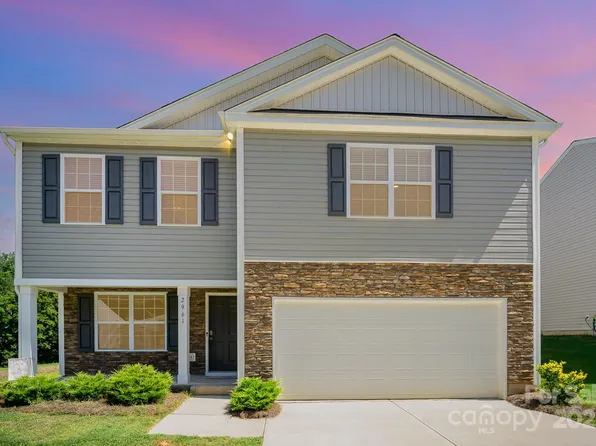 2961 Sherrills Stream Dr, Sherrills Ford, NC 28673