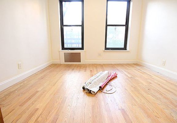 2nd image of 106 W 96th St #2A