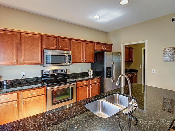 2nd image of 3351 Lincoya Creek Dr