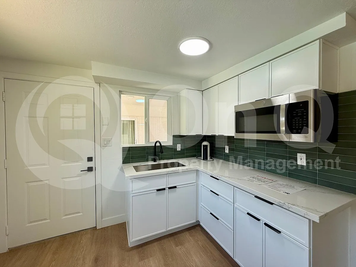 Studio, 1.0 bath, 400 sqft, $1,125 — Photo 2