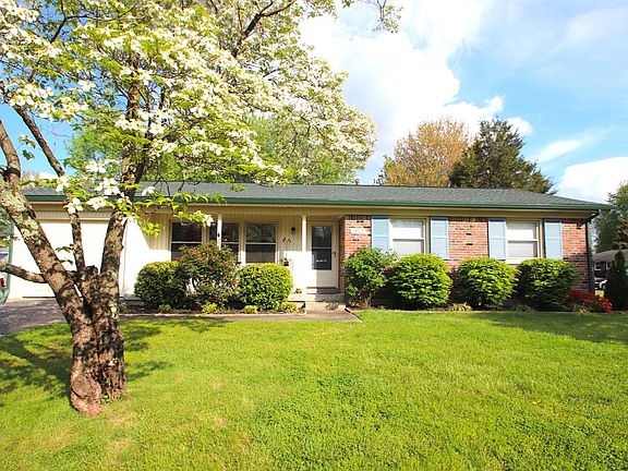 2nd image of 1032 Camellia Dr
