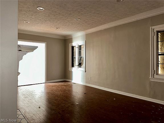 5th image of 3138 Ashwood Rd