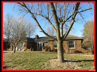 1315 Northwood St, Bolivar, MO 65613