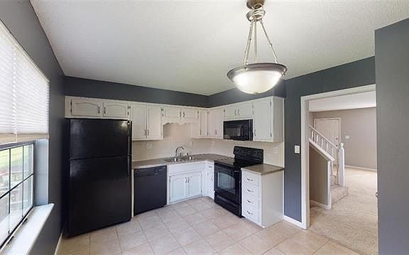 5th image of 8632 N Chatham Ave